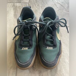 Nike Forest Green and Gold Athletic Shoes